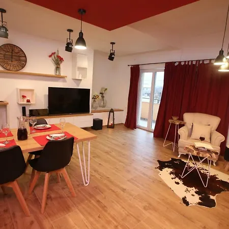 Apartamento Apartman Delux Brkic *